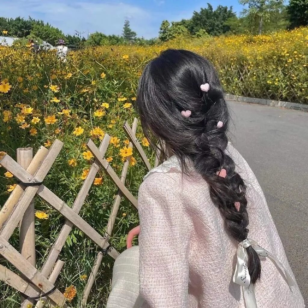 布劳涅森林的女人们